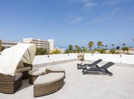 141 VILLA URBANIA Atico Deluxe By Sunkeyrents, hotell Playa de las Americases