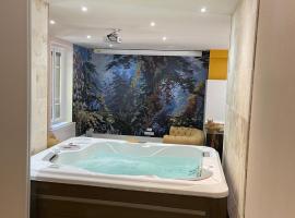 Loft "Eden" jaccuzi prestations haut de gamme 92m2-2 chbres, hotel in Chamalières