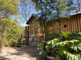 La Colmena eco lodge, hotelli kohteessa La Ensenada lähellä maamerkkiä Calbuco Volcano