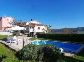 Apartments with a swimming pool Motovun - Bataji, Central Istria - Sredisnja Istra - 7069