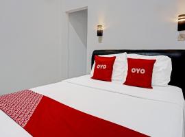 OYO 91599 Penginapan Mutiara Madiun, accommodation in Madiun