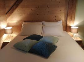 Chalet Lisa, hotel in Morzine