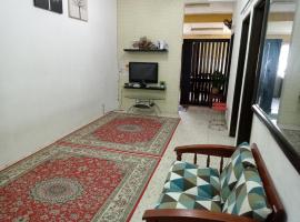 FirZan Homestay Bukit Mahkota, habitación en casa particular en Kajang