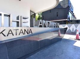 Seaview Water Purify Cozy Comfortable for Short & Long Stay in The Landmark by Katana, hotel di Georgetown