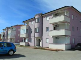 Apartments with a parking space Valbandon, Fazana - 7258, departamento en Fondole