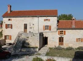 Holiday house with a swimming pool Stokovci, Central Istria - Sredisnja Istra - 7277