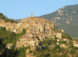 Casa Chiara, hotel v destinácii Apricale