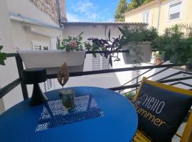 PLACE 4 U Studio Center, khách sạn 3 sao ở Zadar