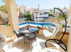 Amazing renovated pool view Apt, Aircon, 2 min to Fañabe Beach