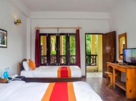 Hotel Chitwan Park Village, hotel en Sauraha