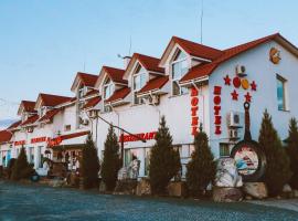 Complex Khutor, Hotel in Velyka Omelyana