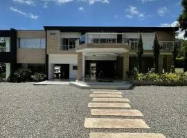 FINCA LUXURY SAN JERONIMO