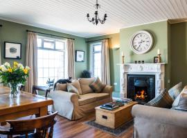 Margaret's Cottage B&B: Ardglass şehrinde bir otel