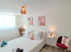 Appartement 100m2, indépendant dans notre maison, hotel near Parc Robert Hersant Nantilly Golf Course, Garennes-sur-Eure