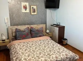 Jedności Hostel