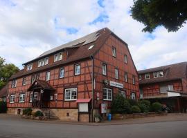 Pension Zur Harburg, hotel di Uslar