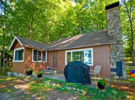 CRO's Terrapin Station, hotel with parking in Maple City