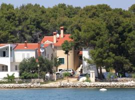 Apartments by the sea Verunic, Dugi otok - 8103，維利拉特的公寓