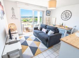 Appart' Cosy et balcon Face &agrave; l'Oc&eacute;an par Groom*, h&ocirc;tel spa &agrave; Guidel