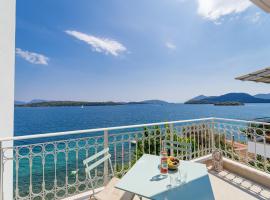 Greek Beach House A6 Lefkada, hotel with jacuzzis in Nydri