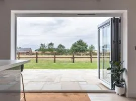 Apartment in the Countryside with Hot Tub