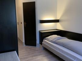 City Hotel Dinslaken, hotel near Burgtheater Dislaken, Dinslaken