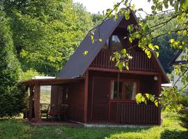 Malastow Mały Domek, hotell sihtkohas Małastów huviväärsuse Ski Park Magura lähedal