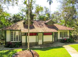 Casa com saida privativa para a Praia do Felix SP, kuća za odmor ili apartman u gradu 'Ubatuba'