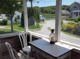 Waterfront Cottage 5