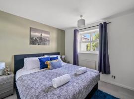 BridgeCity Cheerful 3 bedroom home in Nuneaton, viešbutis mieste Nanitonas
