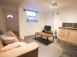 Flat 1, 4 Warden Rd