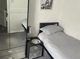 Modern Single room for rental in Colchester Town Centre!