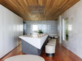 Breakfast and Jaccuzi Soukyu 蒼穹 #TB1, &ouml;nell&aacute;t&oacute; sz&aacute;ll&aacute;s Jonag&oacute;ban