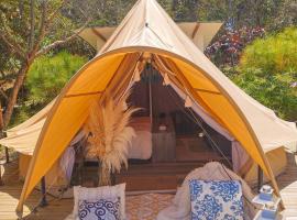 AKOA GLAMPING Eco-Luxury Hotel, hotel v destinaci Guarne