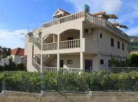 Apartments with WiFi Komiza, Vis - 8911