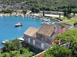 Rooms by the sea Zaton Mali (Dubrovnik) - 8997, מלון בזאטון
