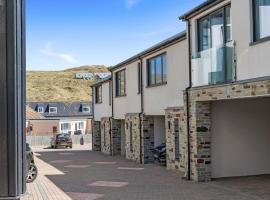 5 The Dunes, holiday home in Perranporth