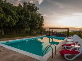 ClickSardegna Villa Emanuel ad Alghero con Vista mare spettacolare, piscina indipendente per 8 persone