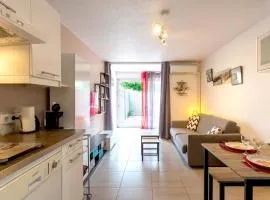 Beau studio avec grande terrasse