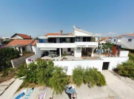 apartmani Nik, hotel in Bibinje