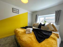 Heritage House By MGroupSA - Free Parking, holiday home in Nantyglo