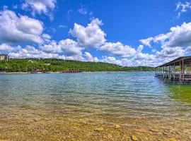 Bright Ozarks Condo w/ Balcony & Lake Views!
