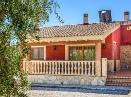 Cozy Home In Caravaca De La Cruz With Kitchen