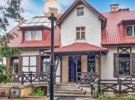 Cozy Home In Raciaski Mlyn With Kitchen, villa in Raciąż