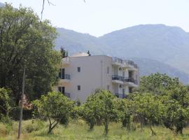 Apartments Osti, hotel a Buljarica