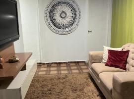 Linda Casa 3 qts prox JK Shopping, accommodation in Brasilia