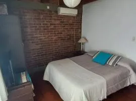 Casa confortable - Parque central - Estacionamiento, patio, 3 baños, 5 habitaciones -