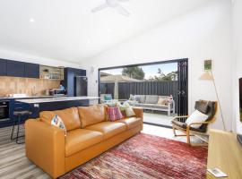 Summer Vibes Cabin Wifi, hotel v destinaci Ettalong Beach