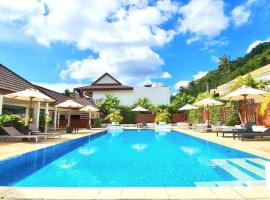 The Sands : 3 Bedrooms Naiharn Beachside Apartment, hotel en Nai Harn Beach