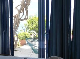 Sifis place, hotel in Léntas